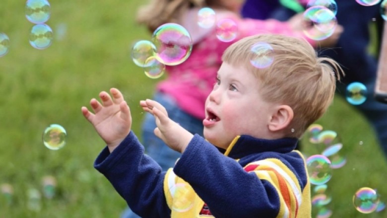 Dita Nderkombërare e Fëmijëve me Sindromën Dawn